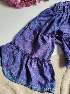 Fioletowy komplet set luźna bluzka hiszpanka i spodnie szerokie nogawki z falbanami na lato wakacje