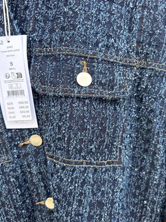 Forårsjakke fra Gina Tricot spar over 60 %