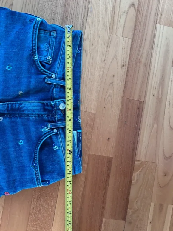 GANT-jeans stl 27 – unik modell med broderade detaljer