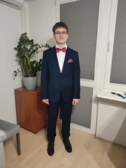 Garnitur granatowy