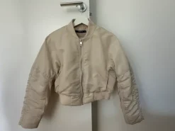Gina Tricot Cropped Bomber Jacket