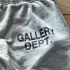 Grå Gallery