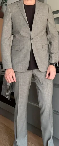 Grå kostym J Lindeberg