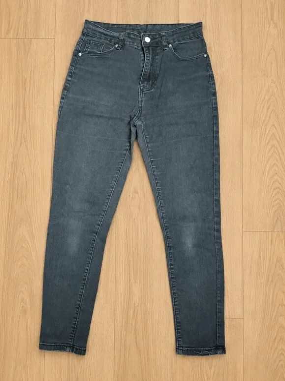 Grafitowe jeansy slim fit Shein S (196)