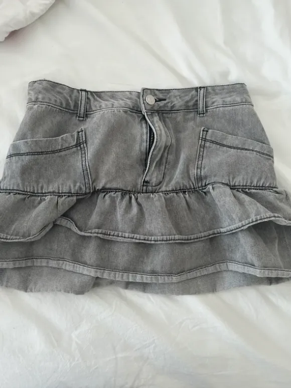 Gray denim skirt
