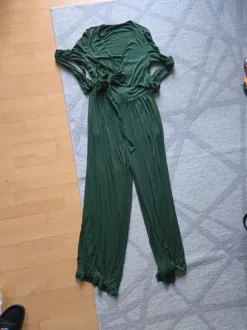 Grøn jumpsuit i str L fra Halara