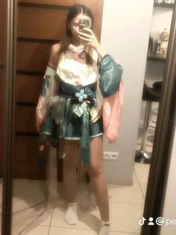 Hatsune Miku cosplay