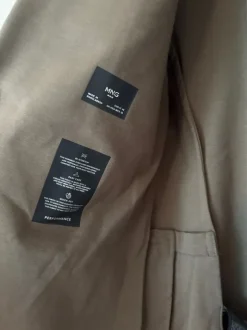 Helt ny MANGO blazer