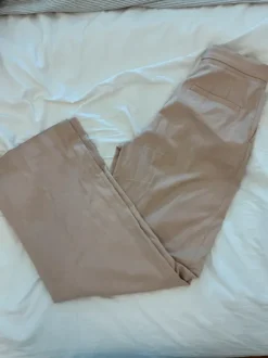 High waisted dusty pink slacks