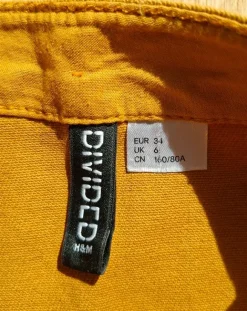 H&M Divided sennepsgul sommerkjole str. 34.Str. 34.