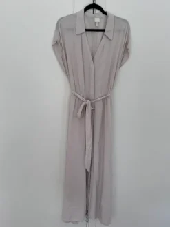 H&M lång klänning storlek L