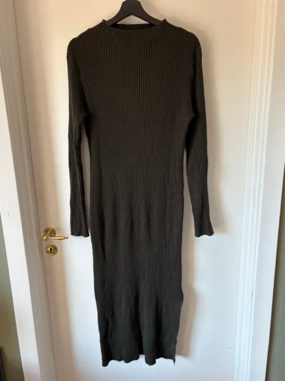 H&M mama kjole