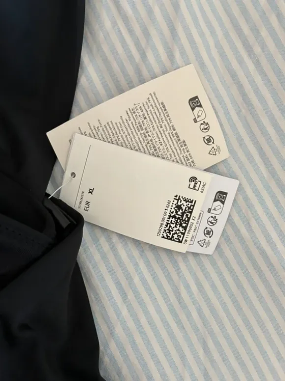 H&M sort light shape badedragt XL
