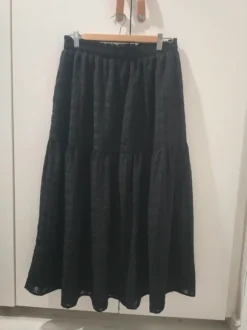 H&M svart lång kjol M/L