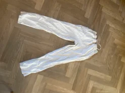 Hørbukser H&M