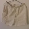 Hvide hør shorts