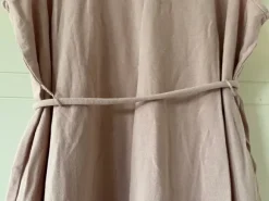 Äitiysmekko