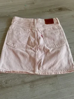 Jeansowa mini spódnica Levis rozmiar 26