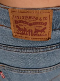 Jeansy Levi's