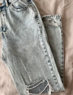 jeansy mom fit boyfriend S pull&bear