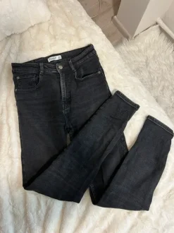 Jeansy Pull&bear