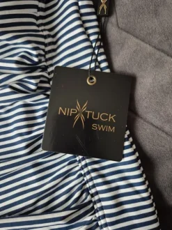 Jednoczęściowy strój Niptuck Swim. Nowy, z metką, efekt wyszczuplający