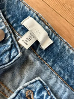 Klassiske blå og behagelige Jeans