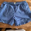 Klädpaket – badshorts + tröjor + byxa + linne (stl M)