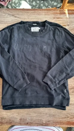 Klädpaket Jack & Jones – Jeans + 2 tröjor (stl M)