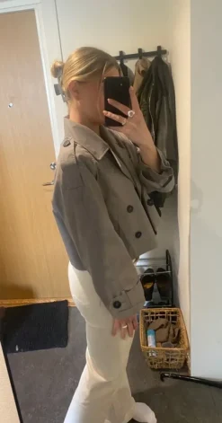 Kort trenchcoat