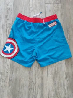 Kąpielówki męskie CROPP rozmiar M Marvel kapitan Ameryka