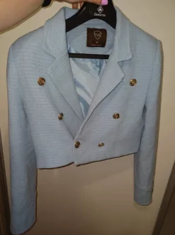 Krótka marynarka baby blue