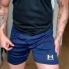 Krótkie spodenki Under Armour rozmiar M / Granatowe szorty na siłownię Under Armour rozmiar M