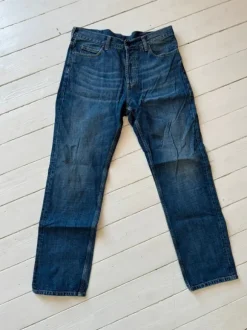 Le Fix jeans i blå i str. 32x32