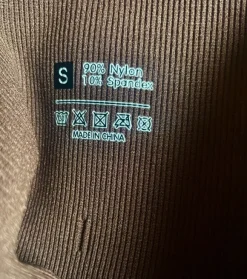 Legginsy prążkowane brązowe modelujące pośladki push-up wysoki stan Rozmiar S