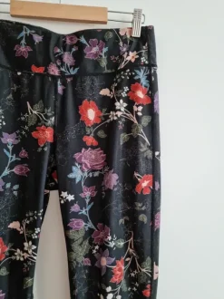 Legginsy w kwiaty