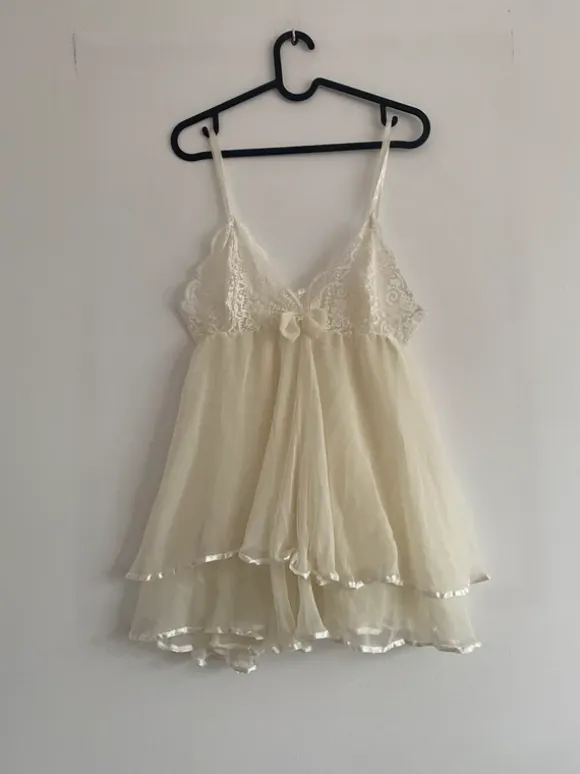 Lekka koronkowa halka babydoll