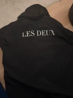 Les Deux regnfrakke