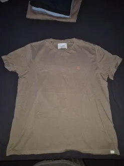 Les Deux T-shirt i lysbrun i Str. XXL sælges