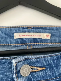 Levis 725 str 30/32