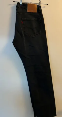 Levi’s 502 W33 L30