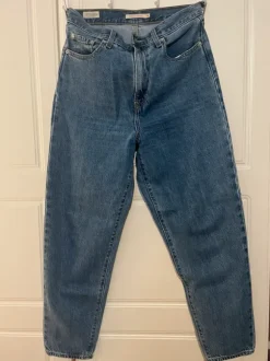 Levi’s High loose Taper