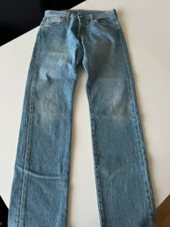 levis jeans