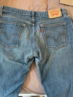 Levis Jeans