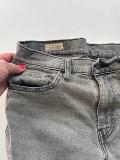 Levis jeans W32 L30