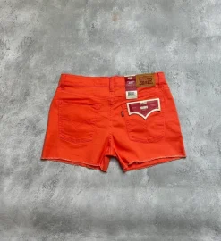 Levi’s krótkie spodenki łososiowe slim nowe z metkami rozciągliwe bawełniane lato S 36