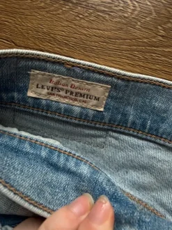 levis mile high super skinny jeans niebieskie wysoki stan dopasowane rozmiar 25 vintage