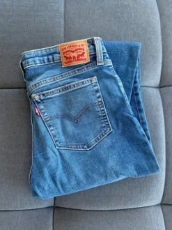 Levi’s superlow skinny jeans