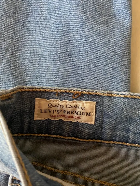 Levi’s W28 L 28
