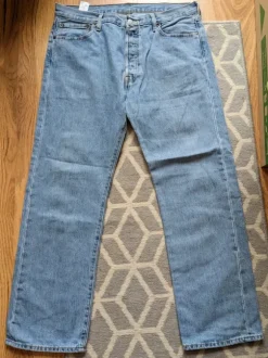 Like new Levis 501 plus size w36L30 boyfriend jeans SWAG opium y2k